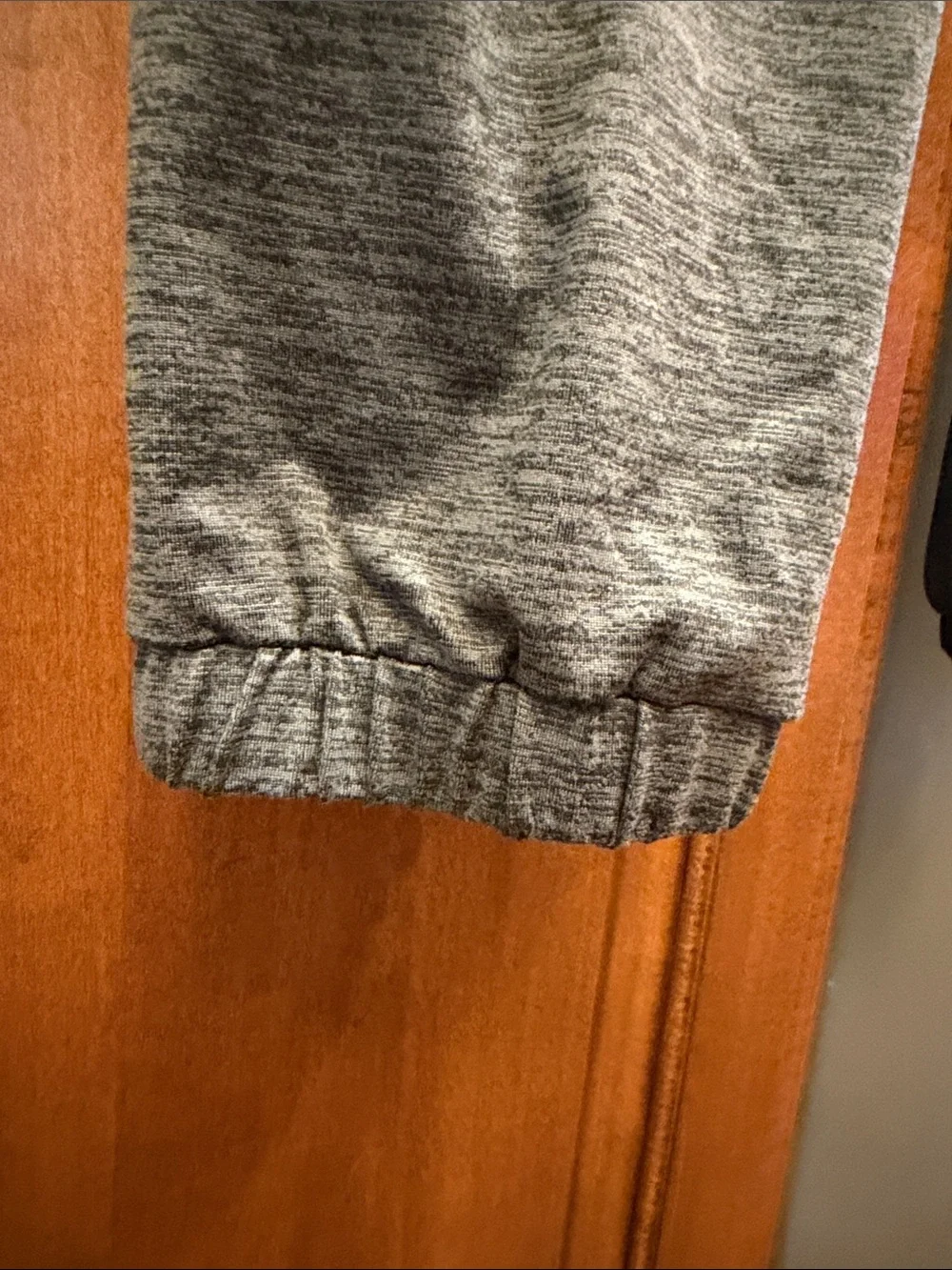 Genteal versatile gray